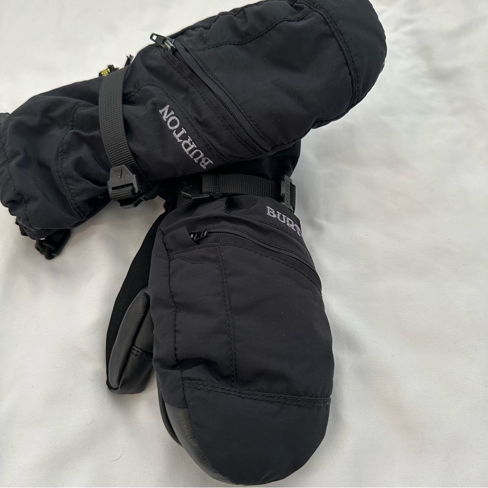 Burton Black Youth Winter Gloves Size M 10 years